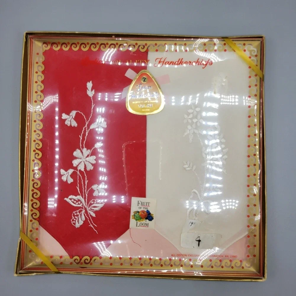 Vtg Fruit Of The Loom Ladies Quality Handkerchiefs Cotton Embroidered Set of 2